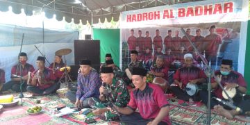 Satgas TNI Yonif 413 Kostrad Tampilkan Kolaborasi Musik Hadrah Bersama Masyarakat Perbatasan RI-PNG