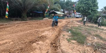 Program TMMD, Warga Desa Tolok Sudah Bisa Menggunakan Sebagian Jalan