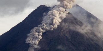 Gunung Merapi Masih Aktif, Lima Kali Semburkan Lava Pijar