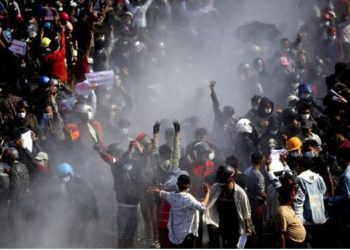 Minta Tahanan Politik Dibebaskan, Puluhan Pendemo Ditangkap Polisi