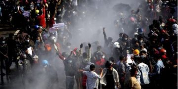 Minta Tahanan Politik Dibebaskan, Puluhan Pendemo Ditangkap Polisi