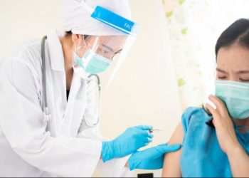 Masyarakat yang Menolak Vaksin Bisa Kena Sanksi