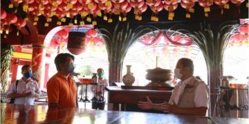 Tinjau Vihara, Wali Kota Tangerang : Doakan Pandemi Segera Berakhir