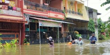 Banjir di Makassar, Ratusan Warga Perumnas Antang Mengungsi