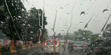 Prakiraan Cuaca DKI Senin, Potensi Hujan Disertai Angin Kencang Pada Sore dan Malam Hari