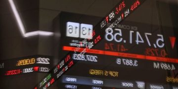 IHSG Ditutup Melemah 1,55 Persen