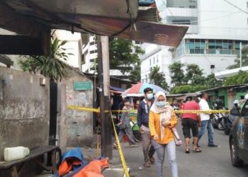 Geger ! Potongan Tubuh Jatuh Menimpa Lapak Pedagang di Setiabudi