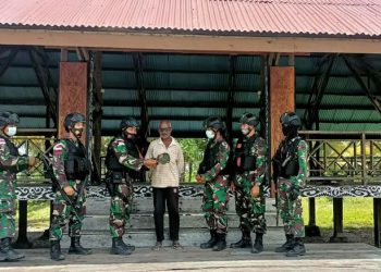 Jalin Hubungan Baik, TNI Silaturahmi Dengan Tokoh Adat Papua