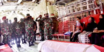 Gugur Saat Jalankan Tugas, Jenazah Kopda Anumerta Dedy Irawan Dimakamkan di TMP Taman Bahagia Riau