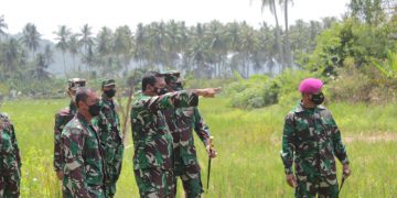 Wakasal Tinjau Lokasi Ketahanan Pangan TNI AL di Lampung