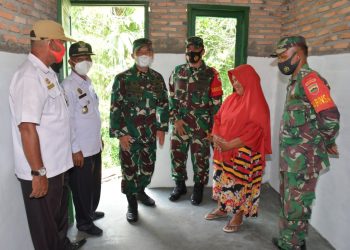 Program TMMD, Kadispenad Tinjau Rehab Rumah Warga di Labuhanbatu Utara