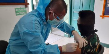 Berlanjut, Anggota Yonif RK 751/VJS Jalani Vaksinasi Covid-19