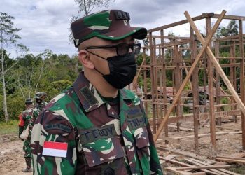 Aster Kasdam XVII/Cenderawasih Tinjau Lokasi TMMD Ke-110 Kodim 1711/BVD di Distrik Kawagit