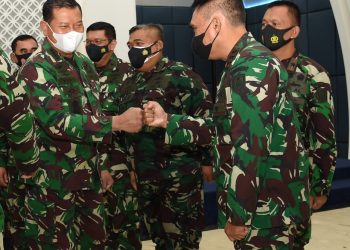 Kasal Terima Pelaporan Kenaikan Pangkat 23 Pati TNI AL