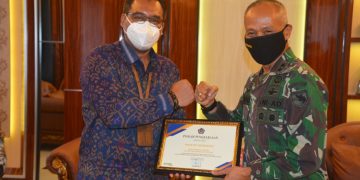 Pangdam XVII/Cenderawasih Terima Penghargaan dari Kepala Kanwil DJKN Papua, Papua Barat dan Maluku