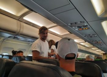 Viral Foto Bule Tak Pakai Masker di Pesawat, Citilink Beri Klarifikasi