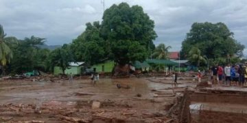 Banjir Bandang di Flores Timur: 23 Orang Meninggal, 2 Orang Dalam Pencarian