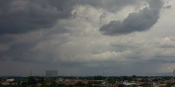 Prakiraan Cuaca hari ini, Jakbar, Jaksel dan Jaktim Berpotensi Hujan Disertai Angin Kencang