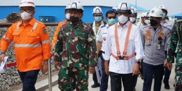 Menko Luhut Pastikan Proyek Kereta Cepat Jakarta-Bandung Rampung 2022