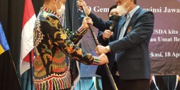 Bambang Patijaya ucapkan Selamat kepada Dariyanto Ketua DPD Gemabudhi Jawa Barat