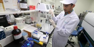 Penuhi Persediaan Vaksin Covid-19 Bulan Mei, Bio Farma Diminta Tambah Kapasitas Produksi