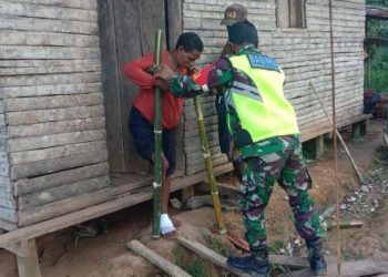 Wujud Kepedulian, Babinsa Kodim Boven Digoel Ajak Warga Jaga Kamtibmas dan Waspada Bencana Alam