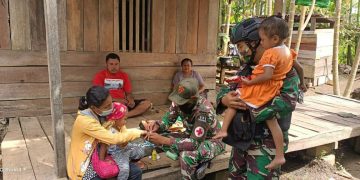 Sebagai Wujud Kepedulian, TNI Berikan Pelayanan Kesehatan Keliling di Papua