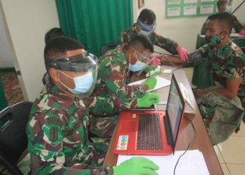 Serbuan Vaksinasi Covid-19 Oleh Satuan TNI di Tanah Papua
