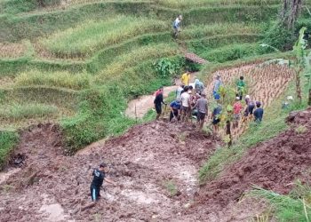 Seorang Warga Menjadi Korban Tebing Longsor di Kabupaten Bandung