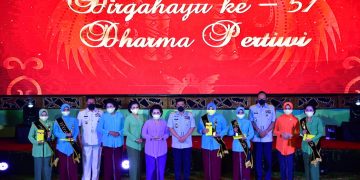 Kasal dan Ketum Jalasenastri Hadiri HUT Dharma Pertiwi