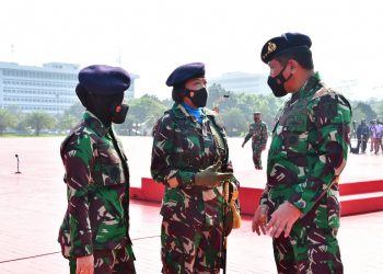 Wakasal Hadiri Apel Bersama Wanita TNI