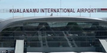 Kasus Alkes Bekas di Kualanamu, DPR: Lakukan Razia Acak Lab Pemeriksaan Covid-19