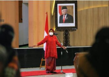 Risma Sebut Kemungkinan Akan Buka Data Penerima Bansos Pertengahan April