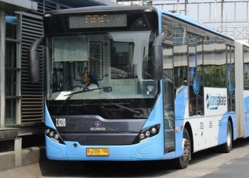 Transportasi Umum Tetap Beroperasi Selama Libur Lebaran, Jam Layanan Dikurangi