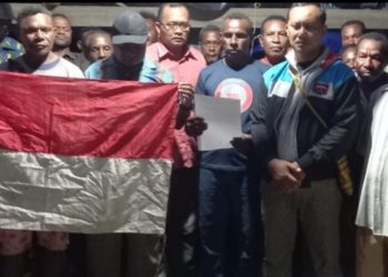 Pentolan OPM Papua Alex Hamberi Dkk Ikrar Balik ke NKRI