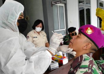 Waspada Covid-19, Prajurit Lanal TBA Laksanakan Swab Antigen Pasca Lebaran