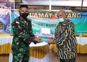 Safari Kebangsaan Danlanud Silas Papare kepada Para Tokoh Masyarakat Papua
