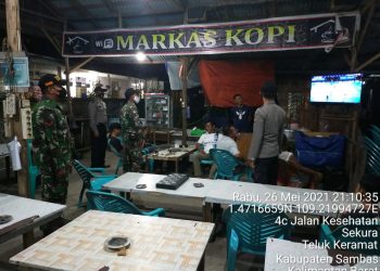 Antisipasi Corona Menyebar, Koramil dan Polsek Teluk Keramat Terapkan Prokes