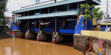 Diminta Waspada, Pintu Air Manggarai Siaga 3