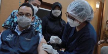Pengalaman Anies Baswedan Pasca Vaksinasi Covid-19
