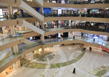 Jam Operasional Dikurangi, Restoran, Kafe, Mal Buka Hingga Pukul 20.00 WIB