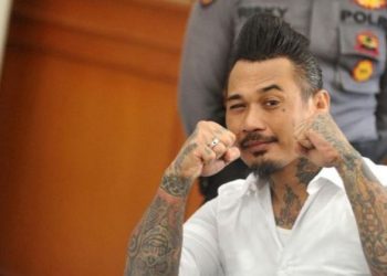 Dijemput Ayah dan Istrinya, Jerinx Bebas Hari Ini