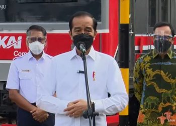 Turun Langsung ke Lapangan, Jokowi Tinjau Pelaksanaan Vaksinasi di Stasiun Bogor