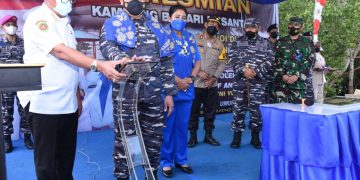 Kasal Resmikan Dian Darat Maluku Tenggara sebagai Kampung Bahari Nusantara