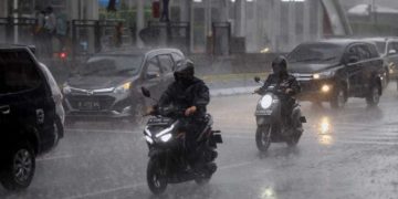Waspadai Potensi Hujan Disertai Petir di Wilayah Jakarta Selatan dan Timur