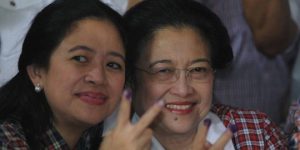Puan Maharani dan Megawati (Foto: Merdeka.com) Puan Maharani dan Megawati (Foto: Merdeka.com)