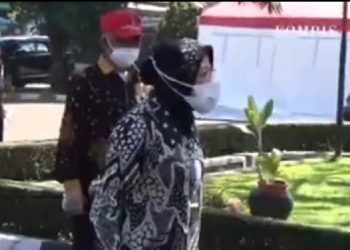 Mensos Luapkan Kekesalannya Lihat Pegawainya Bekerja Tak Maksimal