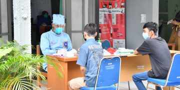 Balai Pengobatan TNI AL Banjarmasin Melayani Vaksinasi Usia Remaja