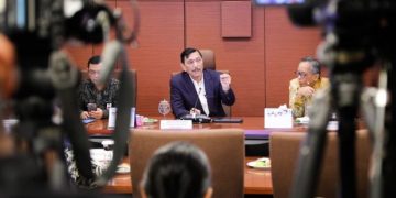 Luhut Minta Lab PCR Tersedia Hingga Kabupaten dan Kota