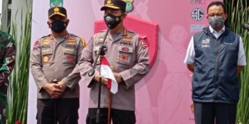 Resmikan Pembukaan Gerakan Vaksinasi Merdeka, Kapolri Targetkan 3 Juta Warga DKI Divaksin